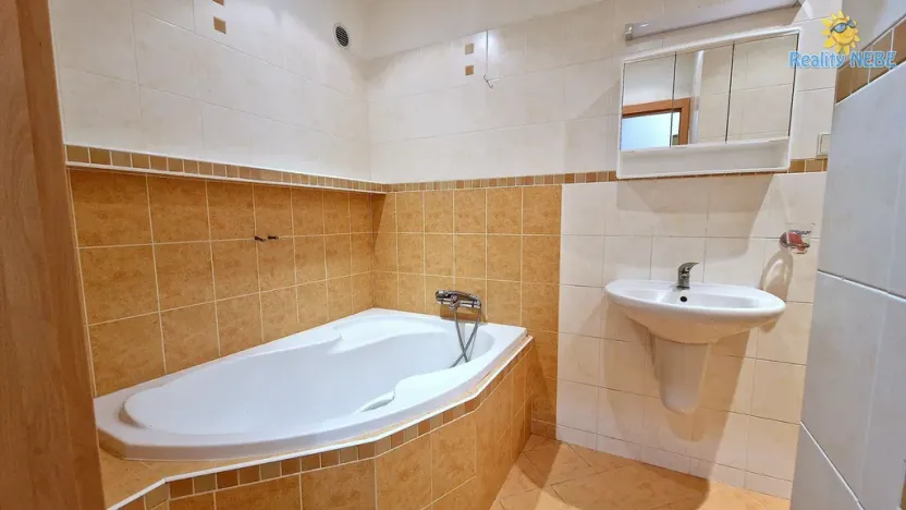 Pronájem bytu 4+1, Praha - Miškovice, Na Kačence, 80 m2