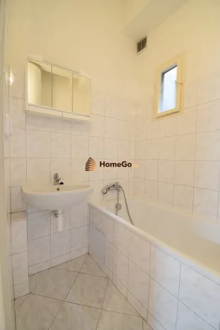 Pronájem bytu 2+kk, Praha - Nusle, U gymnázia, 47 m2