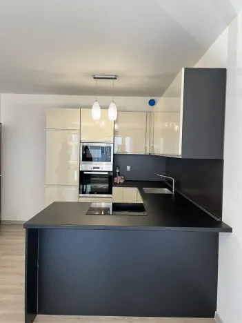 Prodej bytu 2+kk, Praha - Střížkov, Makedonská, 53 m2