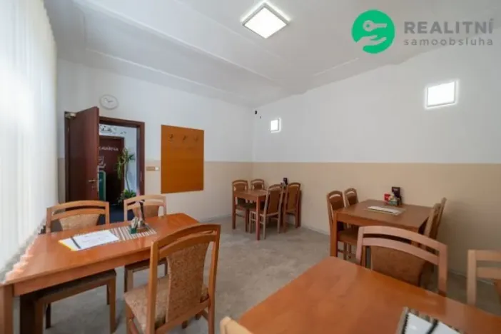 Prodej ubytování, Brandýs nad Orlicí, Husova, 340 m2