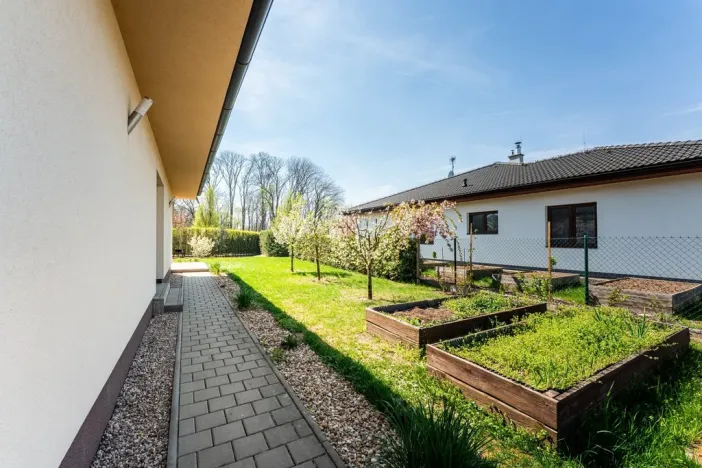 Prodej rodinného domu, Vyšehněvice, 167 m2