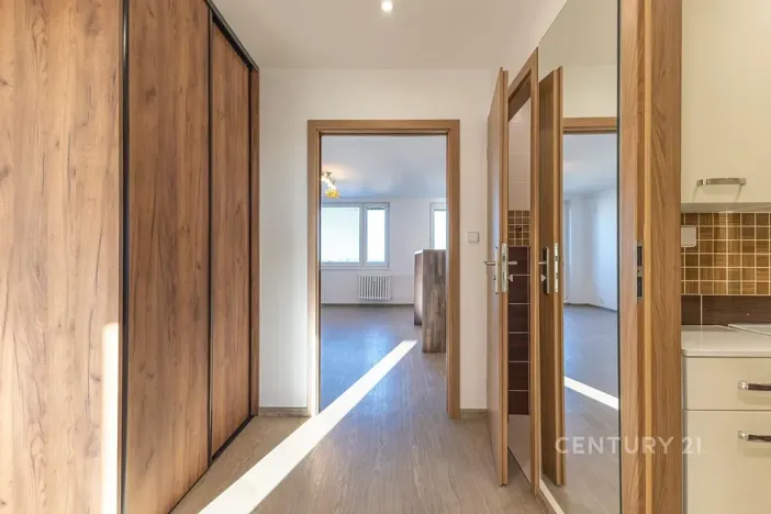 Pronájem bytu 3+kk, Praha - Záběhlice, Dunická, 66 m2