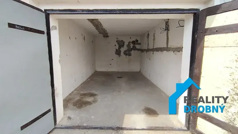 Prodej garáže, Lom, Vrchlického, 21 m2