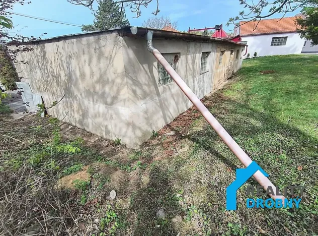 Prodej garáže, Kladruby, 21 m2