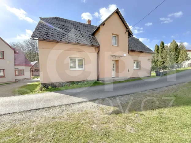 Prodej rodinného domu, Vlčice, 185 m2