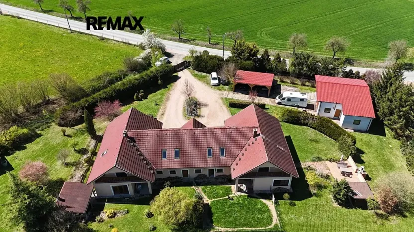 Prodej vícegeneračního domu, Předenice, 399 m2