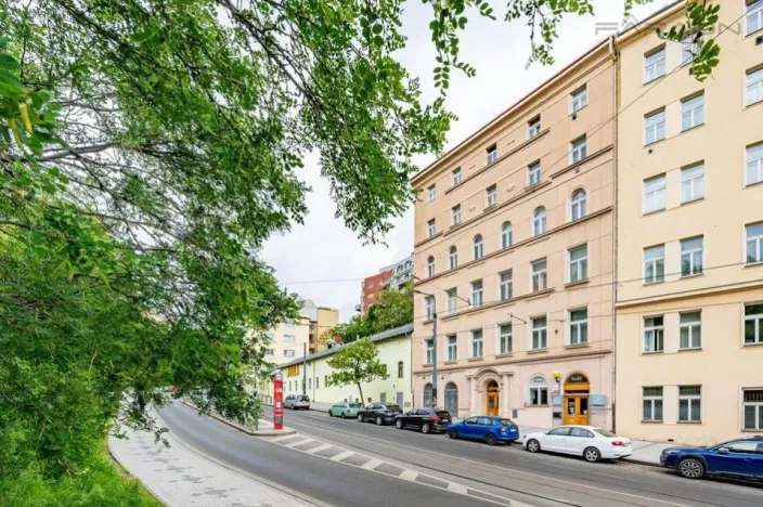 Pronájem bytu 3+1, Praha - Vinohrady, Bělehradská, 65 m2