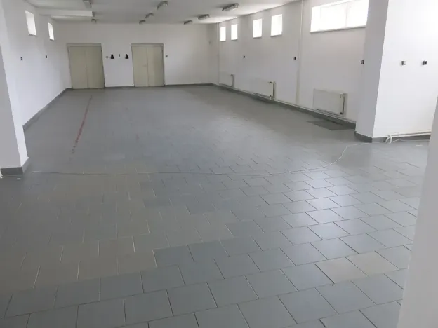 Pronájem skladu, Písek, K Lipám, 684 m2