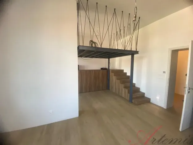 Pronájem bytu 2+kk, Ostrava - Moravská Ostrava, Křižíkova, 48 m2