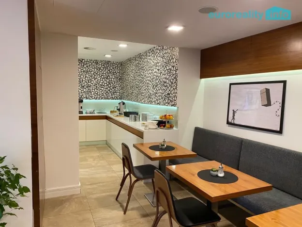 Pronájem restaurace, Mariánské Lázně, Anglická, 120 m2