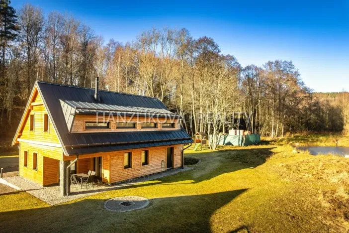 Pronájem chalupy, Horní Planá - Pernek, 156 m2