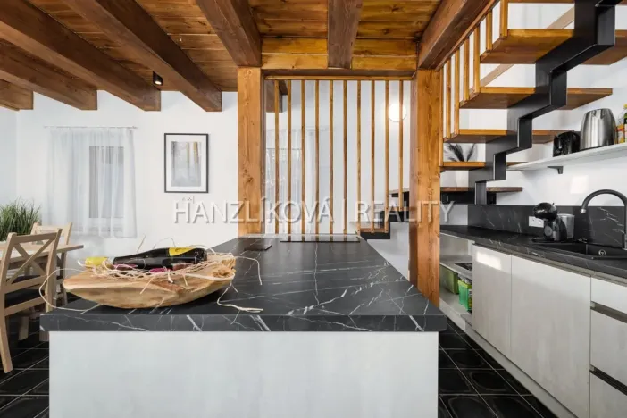 Pronájem chalupy, Horní Planá - Pernek, 156 m2