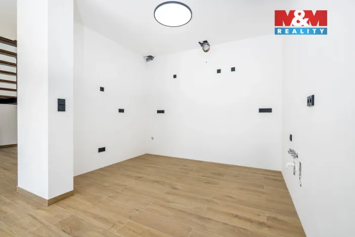 Prodej rodinného domu, Beroun, V Lukách, 144 m2