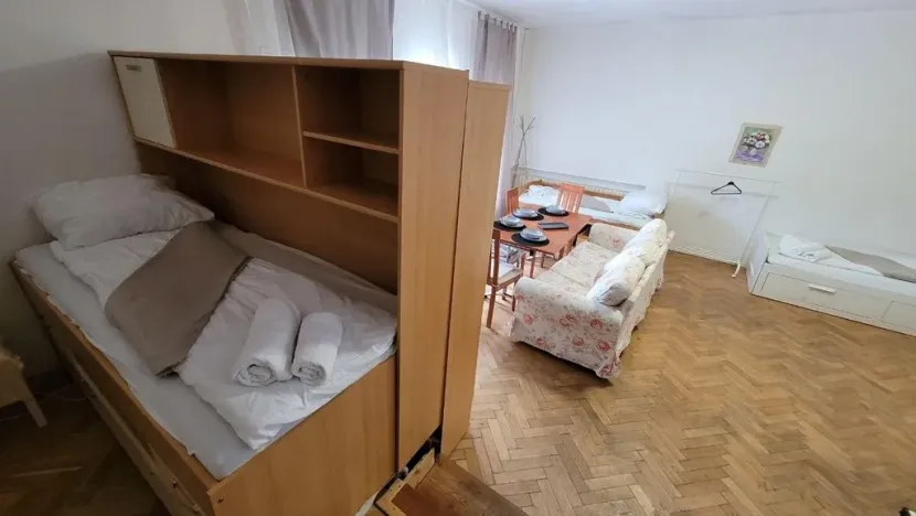 Pronájem pokoje, Praha - Hlubočepy, 15 m2