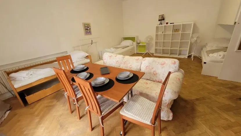 Pronájem pokoje, Praha - Hlubočepy, 15 m2