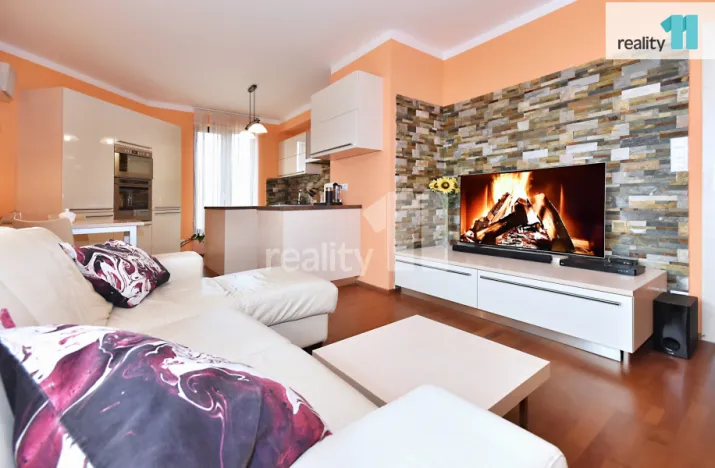 Prodej bytu 4+kk, Praha - Hloubětín, Nademlejnská, 93 m2