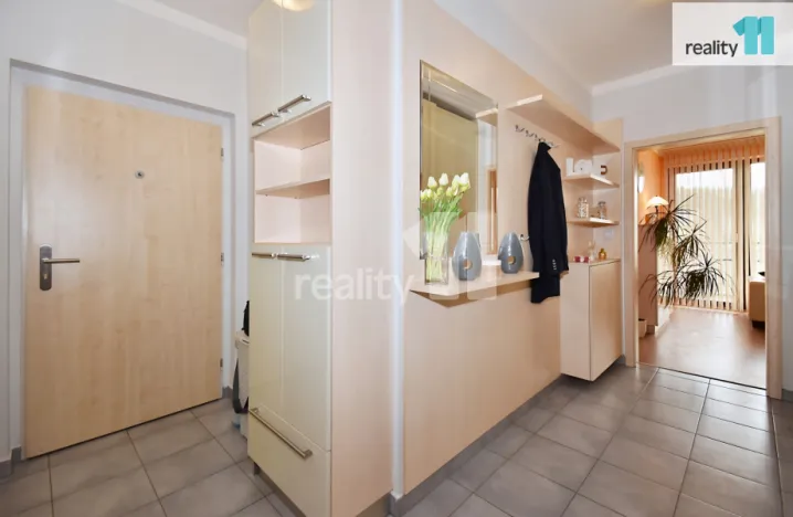 Prodej bytu 4+kk, Praha - Hloubětín, Nademlejnská, 93 m2