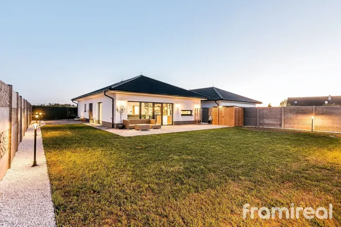 Prodej rodinného domu, Strachotice, 121 m2