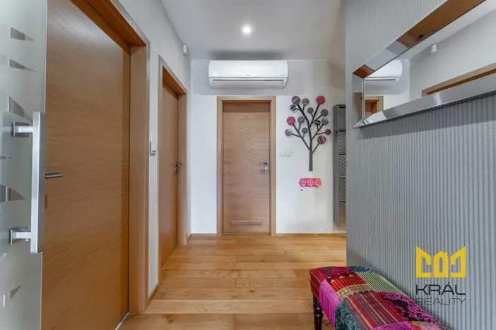 Pronájem bytu 3+kk, Praha - Horní Počernice, Náchodská, 91 m2