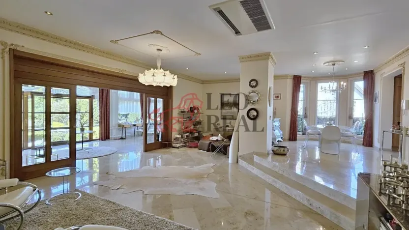 Prodej vily, Říčany - Strašín, Modřínová, 458 m2