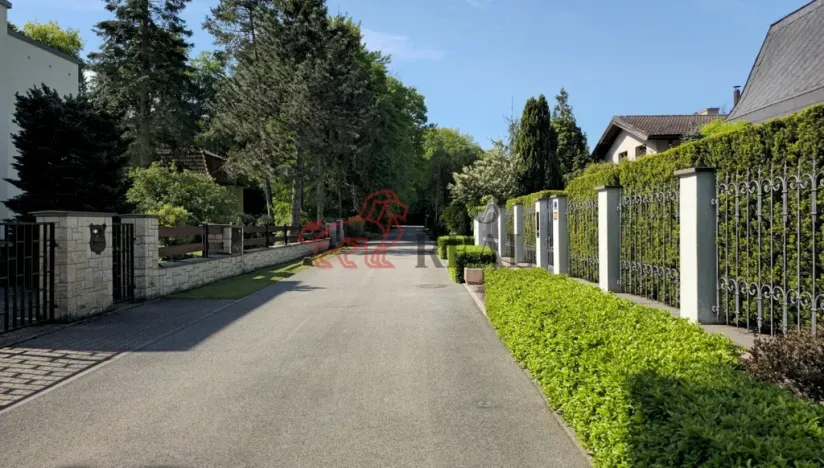 Prodej vily, Říčany - Strašín, Modřínová, 458 m2