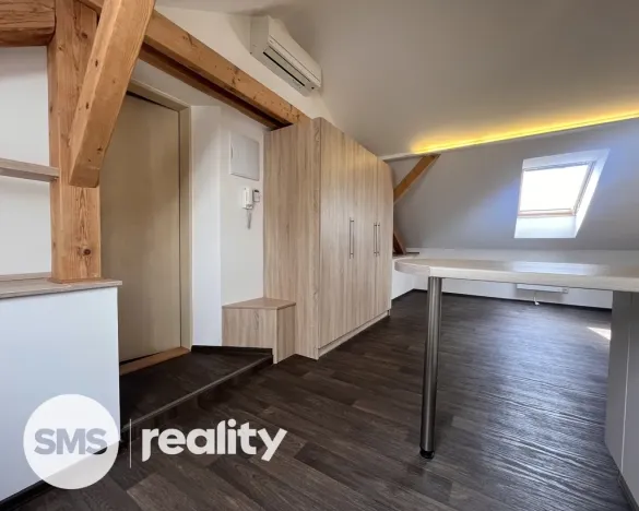 Pronájem bytu 1+kk, Ostrava, Dvouletky, 36 m2