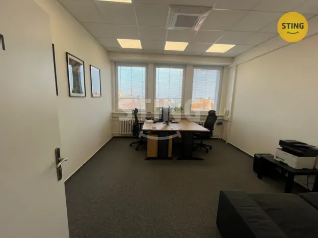 Pronájem kanceláře, Ostrava, Kounicova, 323 m2