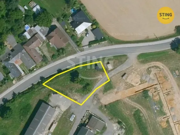Prodej komerčního pozemku, Stavenice, 1100 m2