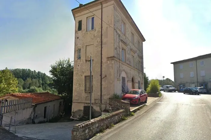 Prodej vícegeneračního domu, Lucca, 350 m2