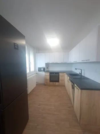 Pronájem bytu 3+kk, Hradec Králové, Jungmannova, 66 m2