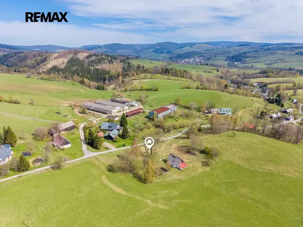 Prodej pozemku pro bydlení, Staré Město, 1438 m2