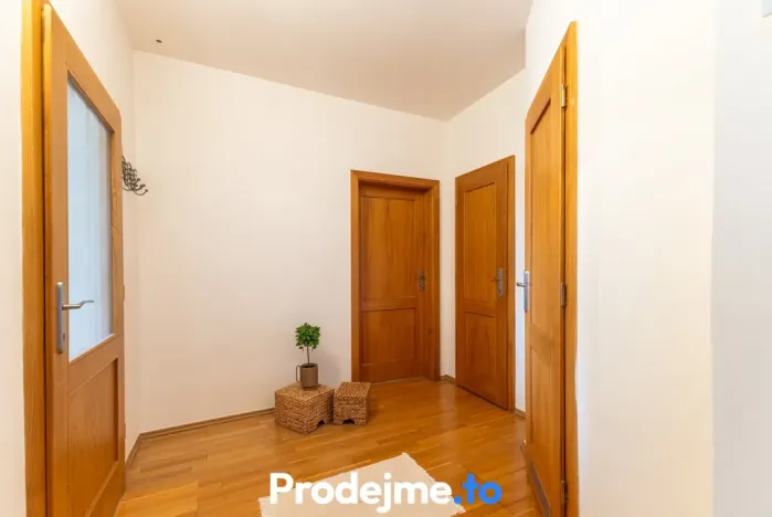 Pronájem bytu 2+kk, Praha - Smíchov, U Pernikářky, 59 m2
