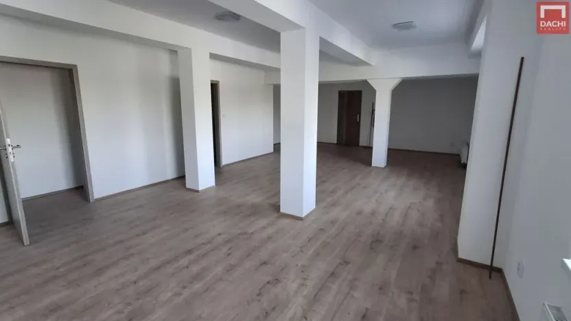 Pronájem kanceláře, Olomouc, Chválkovická, 56 m2