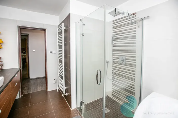 Prodej rodinného domu, Hrdějovice, Ke Kapličce, 217 m2