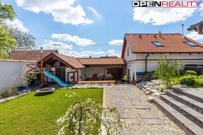 Prodej vícegeneračního domu, Dolní Bojanovice, Vinařská, 367 m2