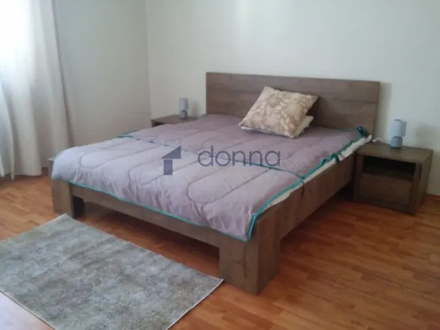 Pronájem bytu 3+1, Praha, Viklefova, 96 m2