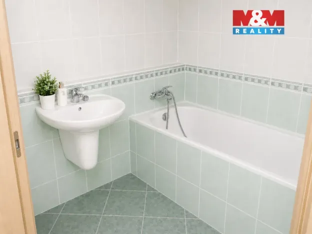 Pronájem bytu 2+kk, Praha - Hostivař, Budapešťská, 45 m2