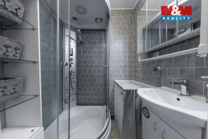 Prodej bytu 1+1, Nová Role, Svobodova, 39 m2