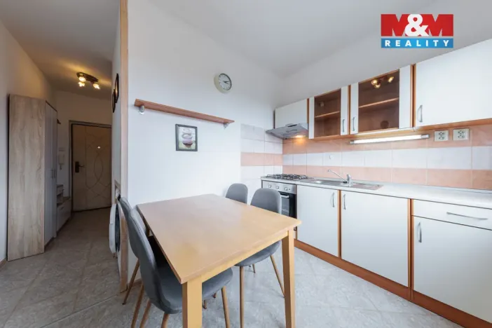 Prodej bytu 1+1, Nová Role, Svobodova, 39 m2