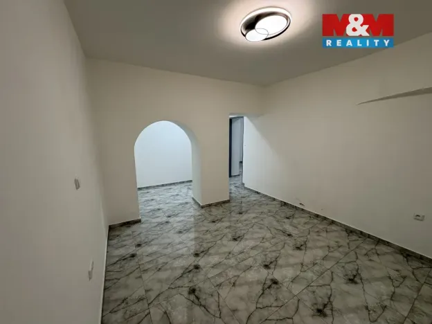 Pronájem bytu 3+kk, Bělá pod Bezdězem, Masarykovo náměstí, 80 m2