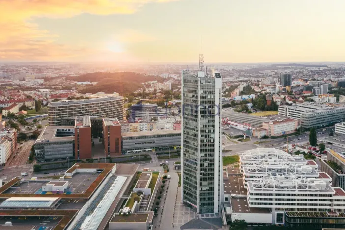 Pronájem kanceláře, Praha, Na strži, 172 m2