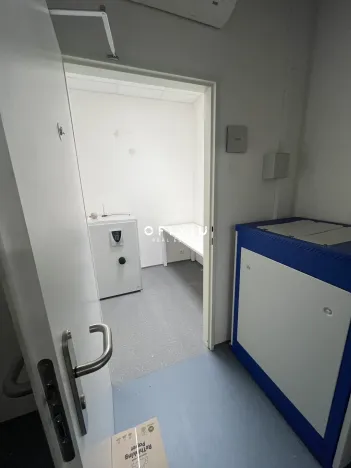 Pronájem obchodního prostoru, Brno, náměstí 28. dubna, 118 m2