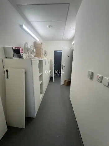 Pronájem obchodního prostoru, Brno, náměstí 28. dubna, 118 m2