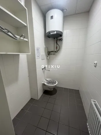 Pronájem obchodního prostoru, Brno, náměstí 28. dubna, 118 m2