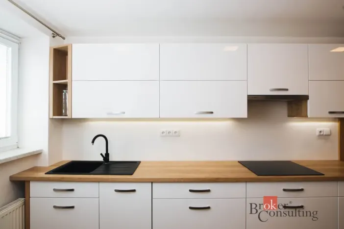 Prodej bytu 2+1, Kuřim, nám. Osvobození, 65 m2