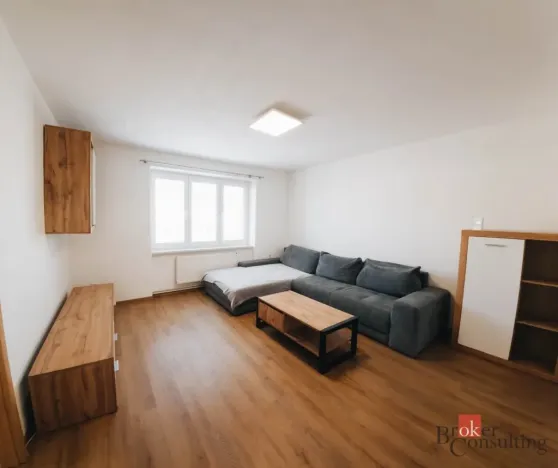 Prodej bytu 2+1, Kuřim, nám. Osvobození, 65 m2