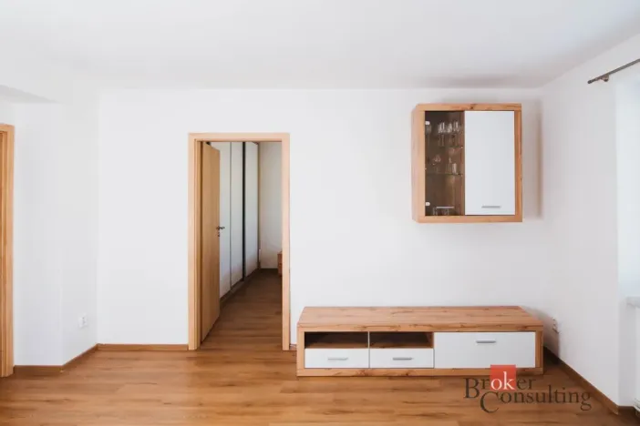 Prodej bytu 2+1, Kuřim, nám. Osvobození, 65 m2