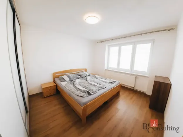 Prodej bytu 2+1, Kuřim, nám. Osvobození, 65 m2