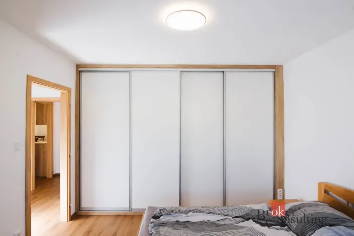 Prodej bytu 2+1, Kuřim, nám. Osvobození, 65 m2