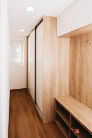 Prodej bytu 2+1, Kuřim, nám. Osvobození, 65 m2